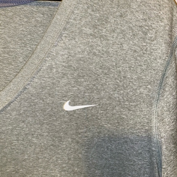 Nike Dri-Fit Legend V-Neck - Picture 2 of 3